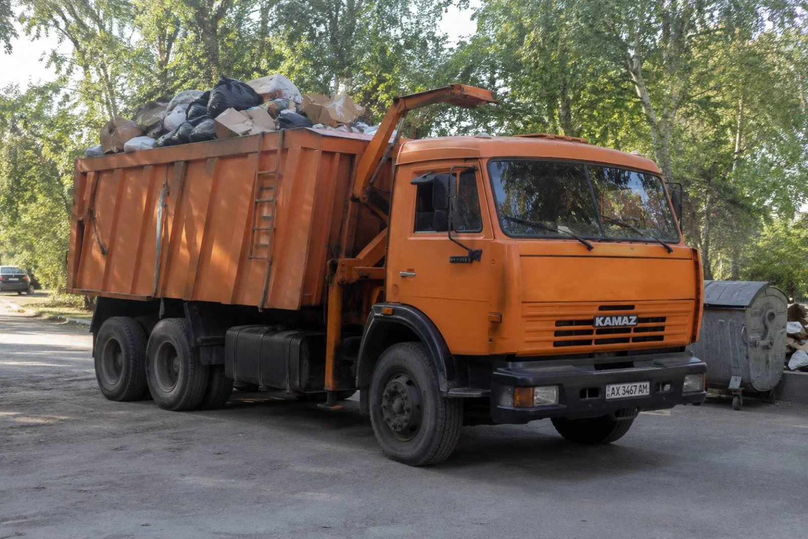 КАМАЗ Самоскид (вивіз сміття)